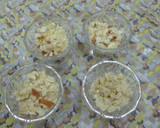 Foto del paso 5 de la receta: Natillas con magdalenas y frutas rojas