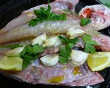 Foto del paso 1 de la receta: Besugo al horno con patatas cocidas y aceitunas