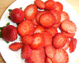 Foto del paso 1 de la receta: Postre light de queso fresco con manzana y fresas