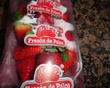 Foto del paso 2 de la receta: Postre de yogur de limón cremoso con fresones