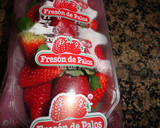Foto del paso 2 de la receta: Postre de yogur de limón cremoso con fresones