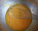 Foto del paso 3 de la receta: Tortilla sabrosa de brécol y espinacas con queso