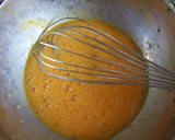 Foto del paso 3 de la receta: Tortilla sabrosa de brécol y espinacas con queso