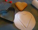 Foto del paso 6 de la receta: Galletas de mantequilla decoradas para San Valentín