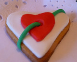 Foto del paso 9 de la receta: Galletas de mantequilla decoradas para San Valentín