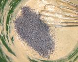Foto del paso 2 de la receta Tortitas de quinoa con semillas de amapola
