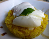 Foto del paso 5 de la receta: Arroz frito con huevo pochado