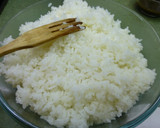 Foto del paso 5 de la receta: Arroz japonés con atún marinado