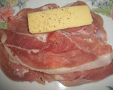 Foto del paso 1 de la receta: Muslos de pollo rellenos con queso cheddar y jamón al coñac