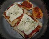 Foto del paso 1 de la receta: Sándwich tostado y brusquetas sabor pizza