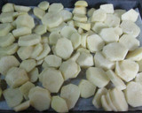 Foto del paso 1 de la receta: Patatas al ketchup horneadas