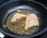 Foto del paso 3 de la receta: Salmón con puré de patata y mayonesa