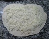 Foto del paso 1 de la receta: Rollitos de hojaldre con queso rallado
