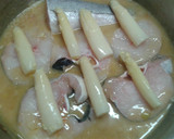 Foto del paso 1 de la receta: Merluza con espárragos al Albariño Paco & Lola
