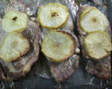 Foto del paso 4 de la receta: Chuletas de cerdo con manzanas dulces