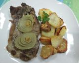 Foto del paso 4 de la receta: Chuletas de cerdo con cebolla dulces