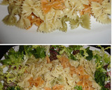 Foto del paso 2 de la receta: Ensalada de lazos con langostinos