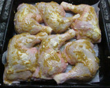 Foto del paso 2 de la receta: Muslo de pollo con mostaza al horno
