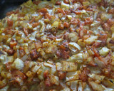 Foto del paso 3 de la receta: Hojaldre con cebolla y tomate