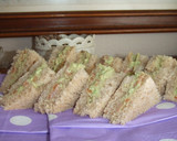 Foto del paso 5 de la receta: Sándwiches de salmón y aguacate para la hora del té