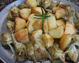 Foto del paso 7 de la receta: Patatas y alcachofas al romero para carnes