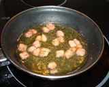 Foto del paso 2 de la receta: Huevo frito con beicon