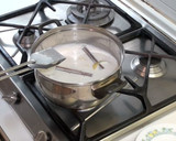 Foto del paso 3 de la receta: Crema catalana quemada casera