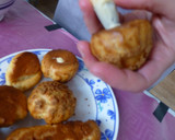 Foto del paso 8 de la receta: Pasteles choux y éclairs rellenos de caramelo y cubiertos de glasa