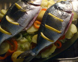 Foto del paso 4 de la receta: Doradas, patatas y pimientos