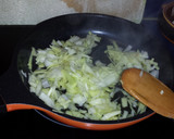Foto del paso 1 de la receta: Pasta con setas y crema de quesos