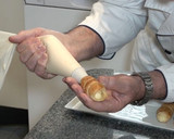 Foto del paso 11 de la receta: Cañitas de hojaldre rellenas de crema
