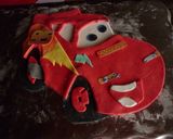 Foto del paso 4 de la receta: Torta auto Cars Rayo McQueen