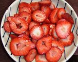 Foto del paso 1 de la receta: Postre ligth de fresas con yogur