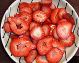 Foto del paso 1 de la receta: Postre ligth de fresas con yogur