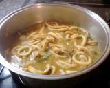 Foto del paso 5 de la receta: Calamares en salsa con vino