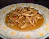 Foto del paso 6 de la receta: Calamares en salsa con vino