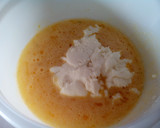 Foto del paso 2 de la receta: Magdalenas de calostro