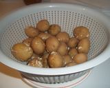 Foto del paso 2 de la receta: Cocer las patatas con piel