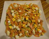 Foto del paso 4 de la receta: Ensalada de salmón y calabacín