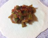 Foto del paso 5 de la receta: Panecitos de pizza rellenos de verduras
