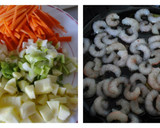 Foto del paso 3 de la receta: Huevos pochados con guarnición al curry