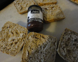 Foto del paso 2 de la receta: Panecillos con olivada, anchoa y queso