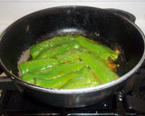 Foto del paso 5 de la receta: Merluza con pimientos verdes