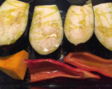 Foto del paso 1 de la receta: Ensalada de verduras asadas fácil 