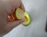 Foto del paso 2 de la receta: Barquitas de aguacate