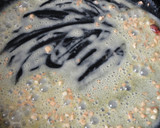Foto del paso 3 de la receta: Zamburiñas y langostinos en salsa