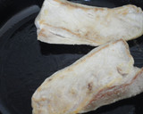Foto del paso 2 de la receta: Secreto con salsa fina de piquillos
