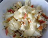 Foto del paso 4 de la receta: Ensalada de pollo y manzana roja