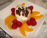 Foto del paso 4 de la receta: Postre primaveral de helado con frambuesas