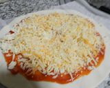 Foto del paso 1 de la receta: Pizza de tomate, jamón serrano y piña